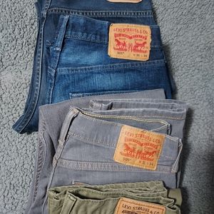 Levi's bundle 4 pair GUC 31x34